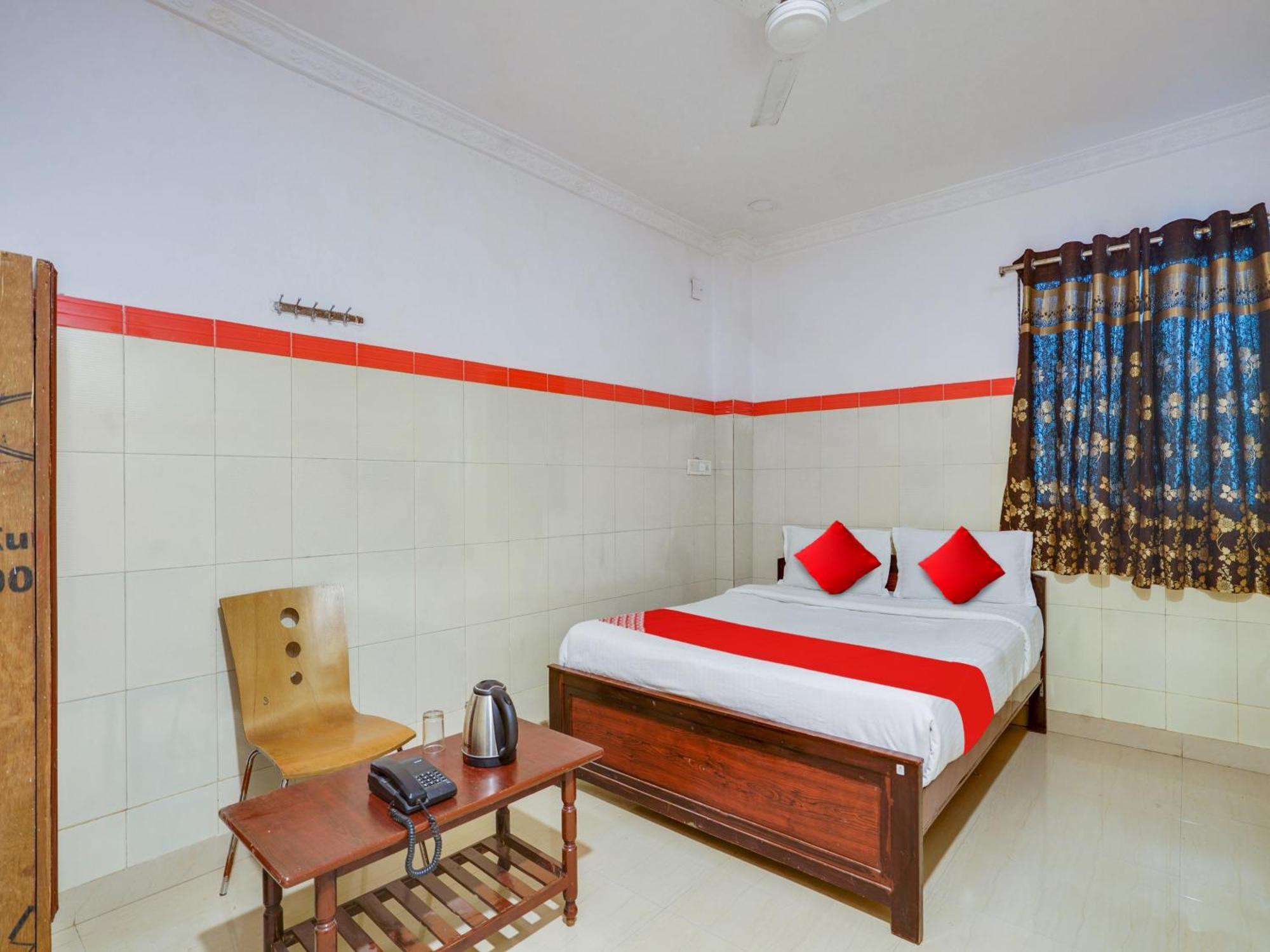 Hotel O Siro Inn Шамшабад Екстериор снимка