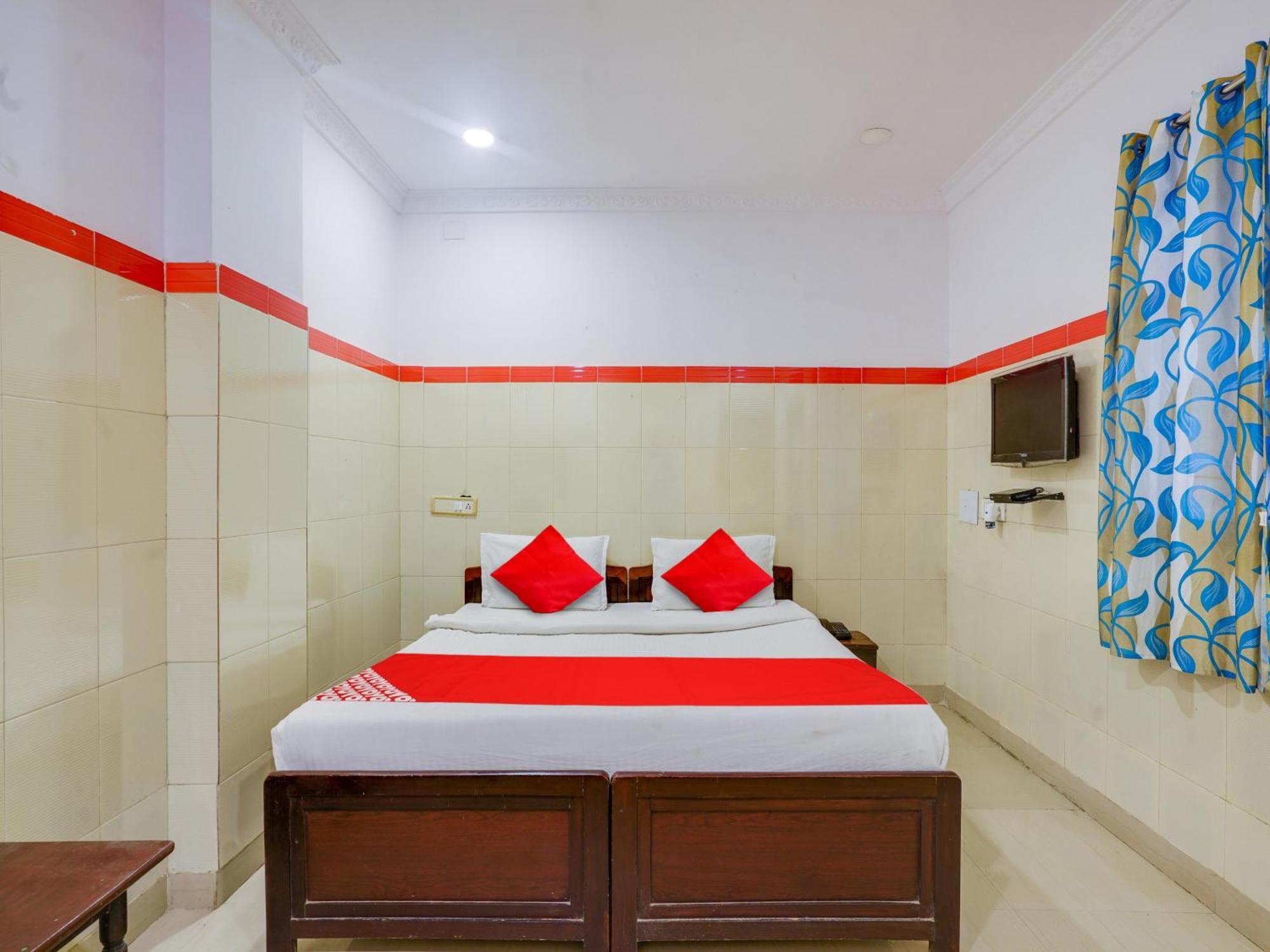 Hotel O Siro Inn Шамшабад Екстериор снимка